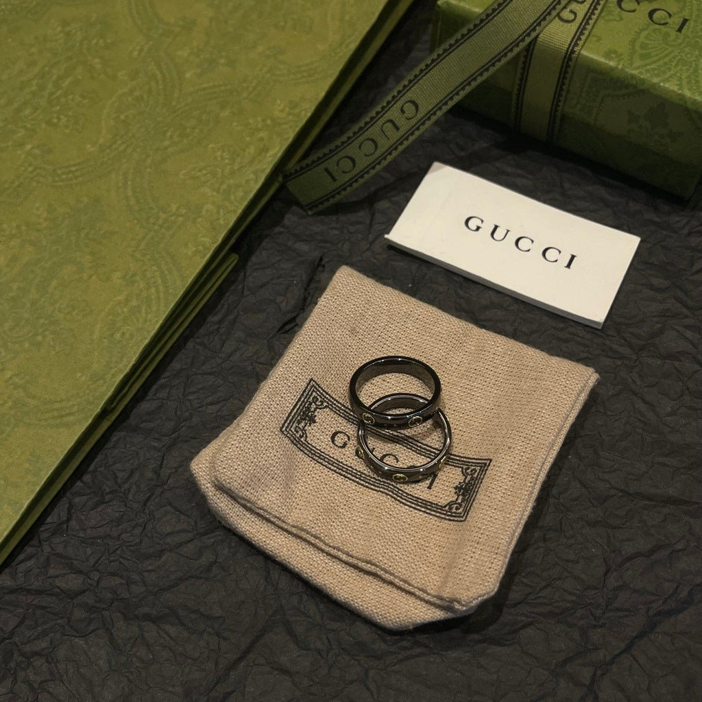 18K Double Gucci Icon Black Corundum Ring