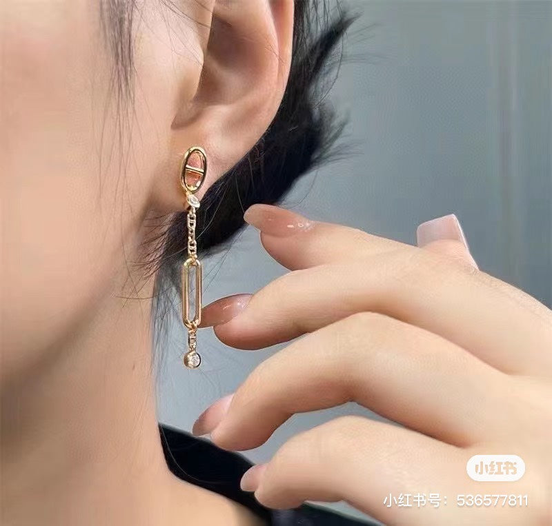 18K Chaine D'ancre Chaos Hermes Earrings