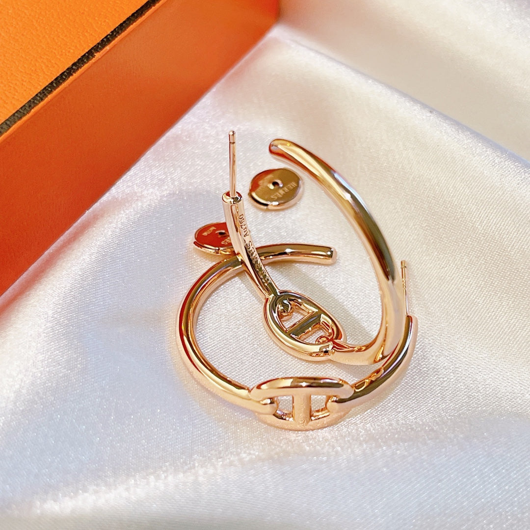18K Chaine D'Ancre Hermes Earrings