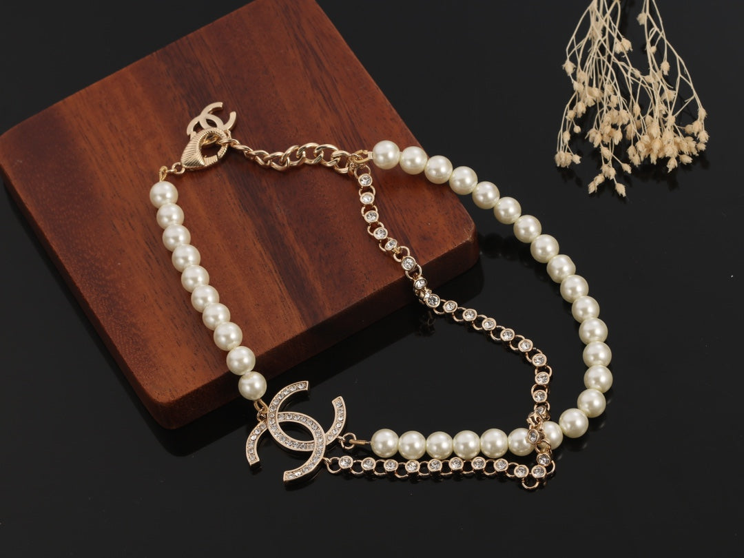 18K  Chanel Pearls Necklace