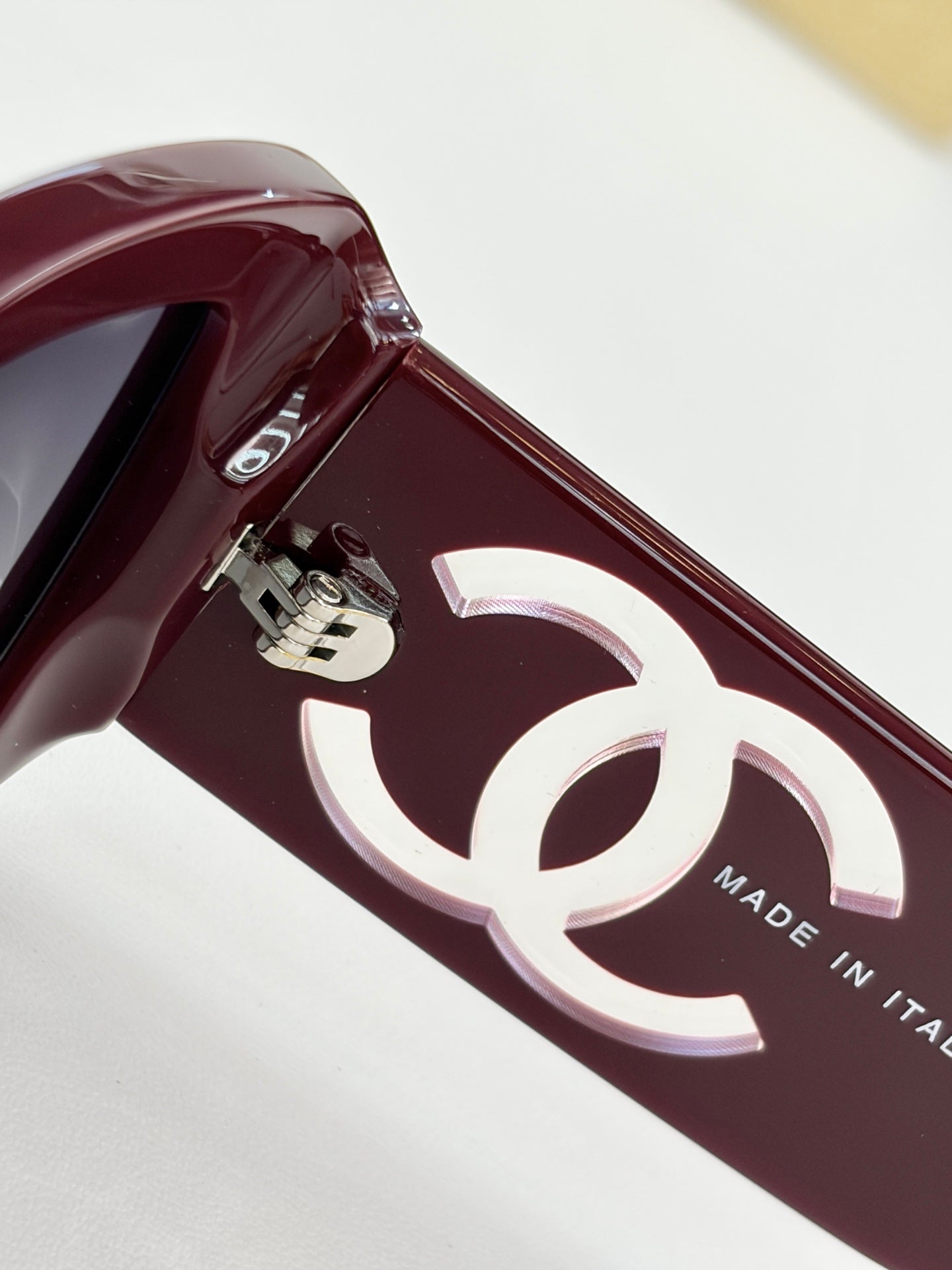 CHANEL Sunglasses-CH5526